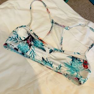 BNWOT Roxy Bikini Top - Medium